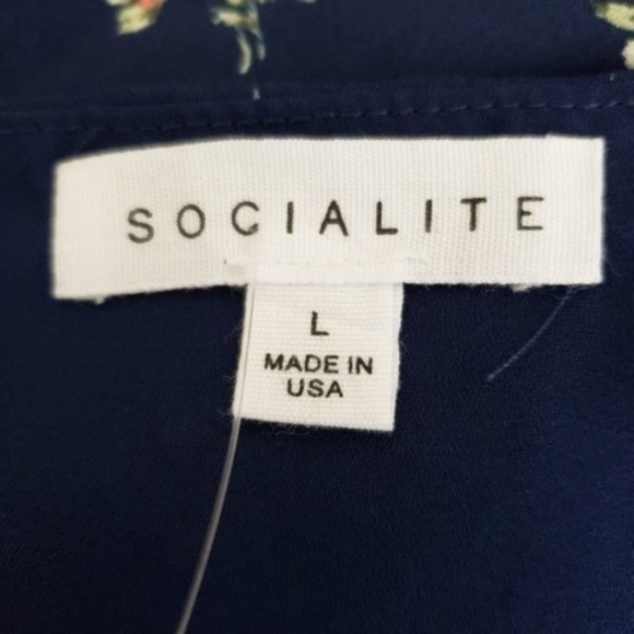 Socialite Atlas Blue V-Neck Floral Camisole Sz L - Picture 6 of 8